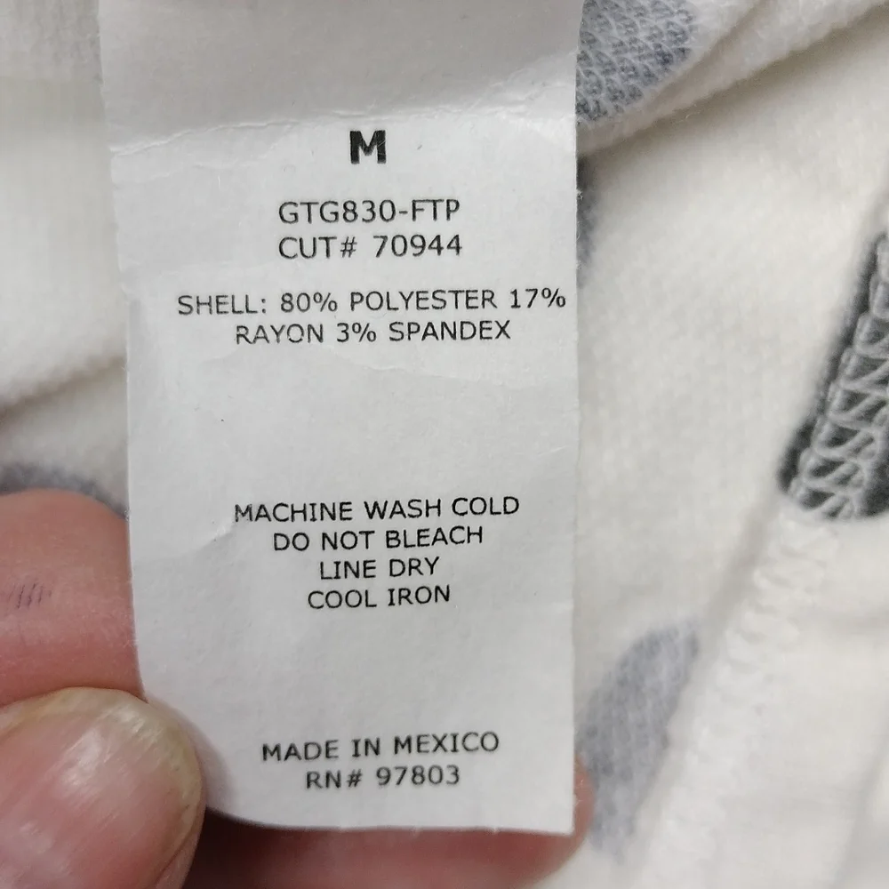 NWT Green Envelope women's medium sized long sleeved top - Picture 5 of 12